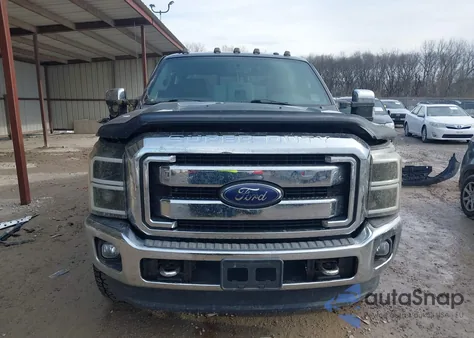2014 Ford F-250 Lariat z USA, uszkodzony, nr VIN 1FT7W2B64EEB60483